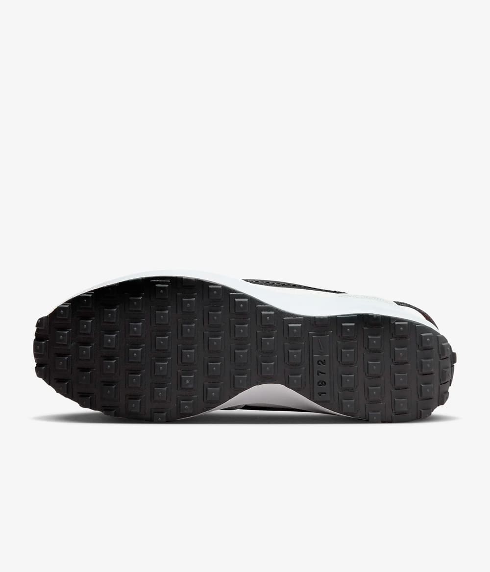 nike-waffle-debut-platinum-pure_02